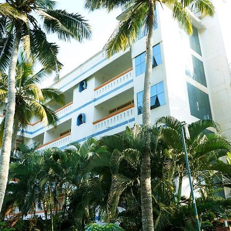 Ocean Bay Ayurvedic Beach Resort コーバラム エクステリア 写真