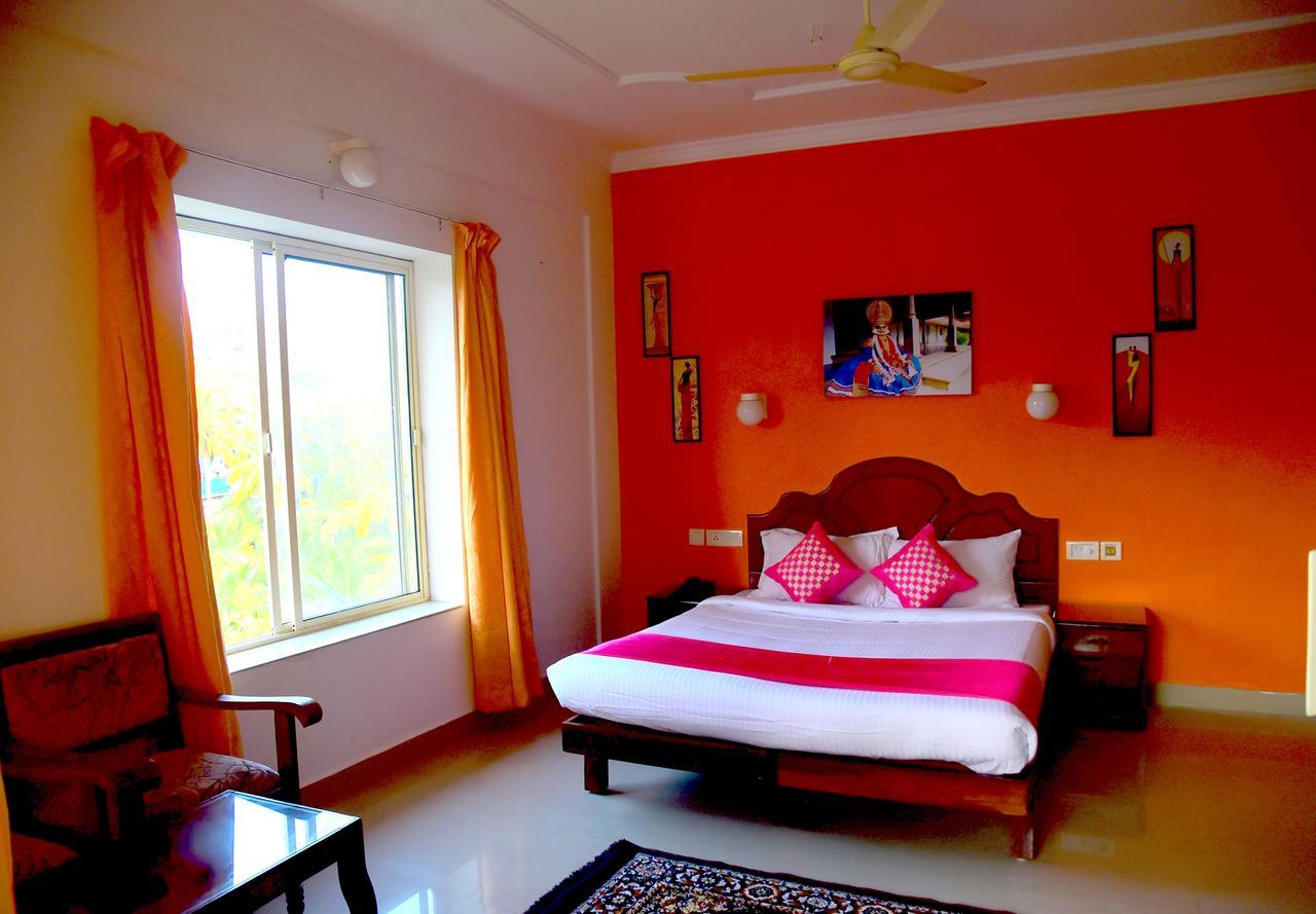 Ocean Bay Ayurvedic Beach Resort コーバラム エクステリア 写真