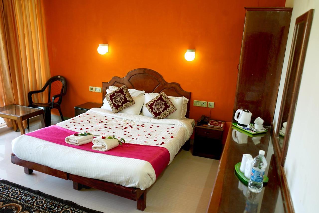 Ocean Bay Ayurvedic Beach Resort コーバラム エクステリア 写真